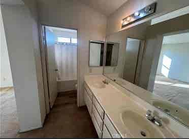 Big Master Bedroom for Rent