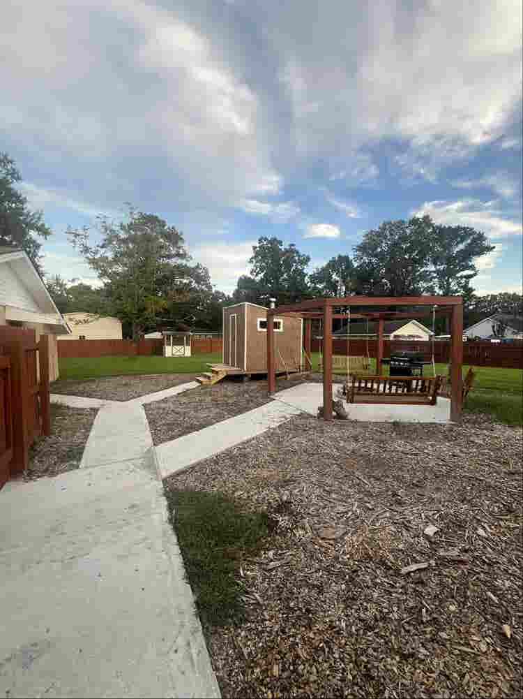 Open room for rent in Pooler !