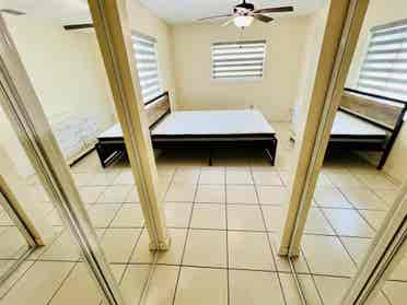 Private bedroom for rent