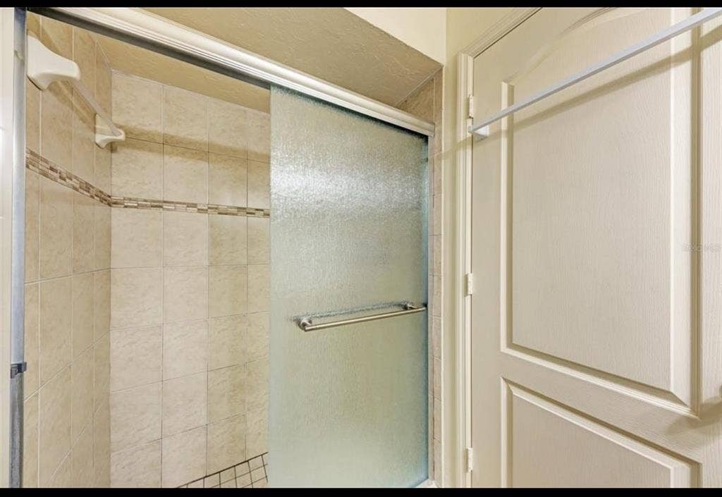 Private bedroom for rent
