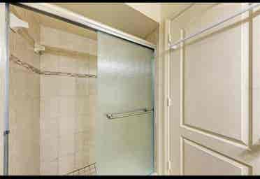Private bedroom for rent