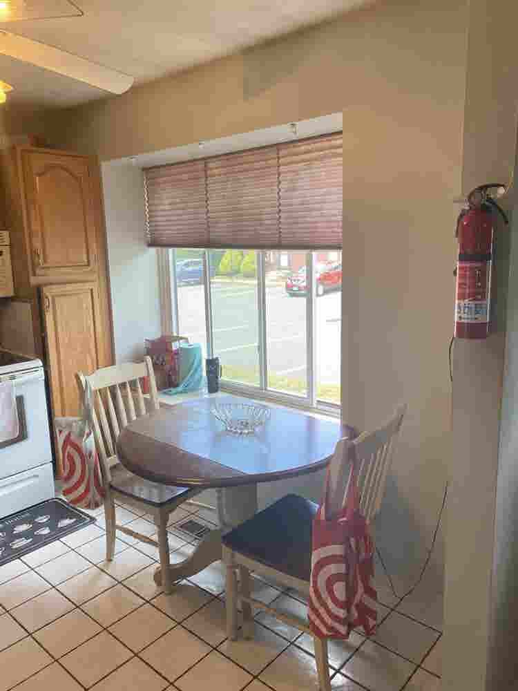 Roommate wanted to share condo