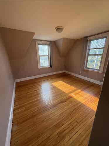 Beverly apartment near Main Street