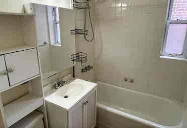 Looking for a Roommate