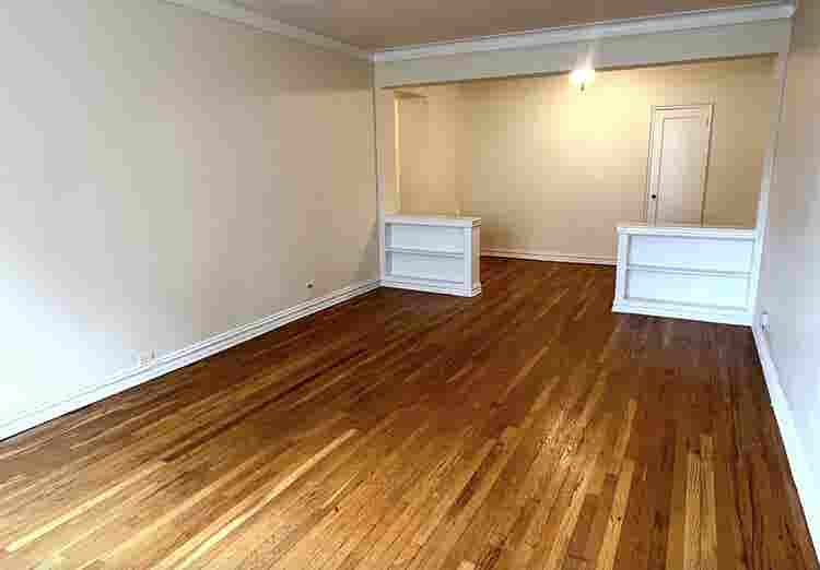 Looking for a Roommate