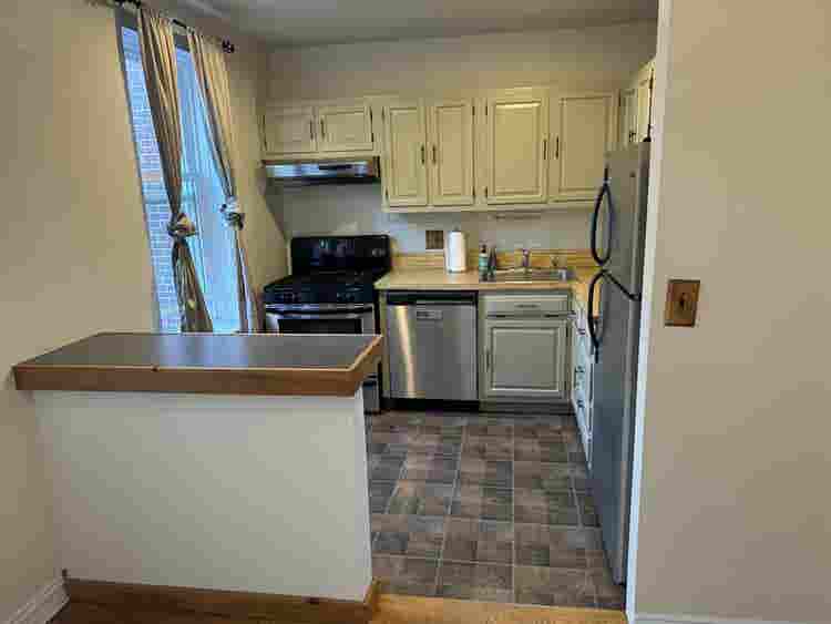 Looking for a Roommate
