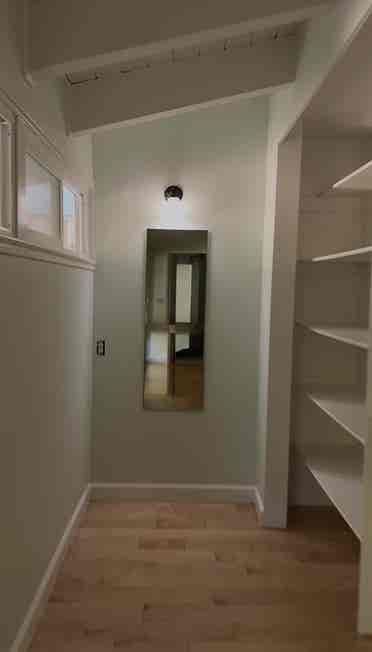 Master room w/ bath and closet