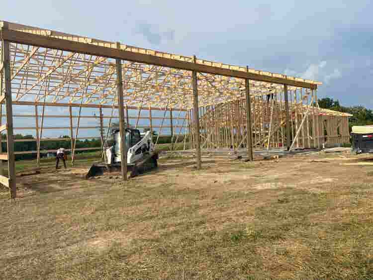 Farmland shouse under construction