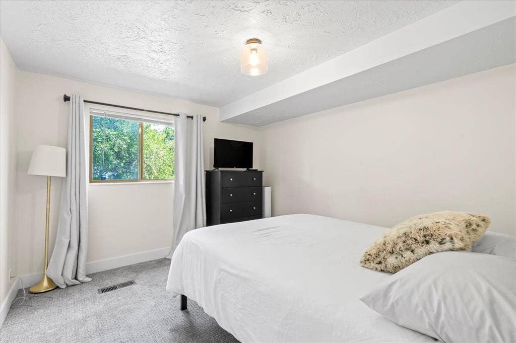 Furnished Queen Room, $ All in