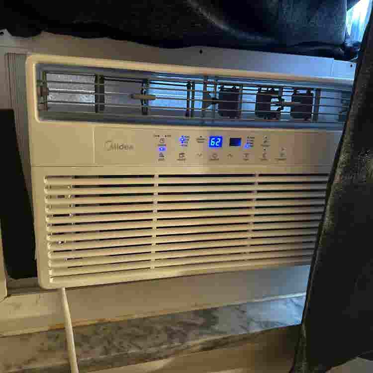 Furnished Room – LAKEWOOD