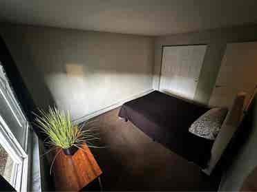 Furnished Room – Great Location