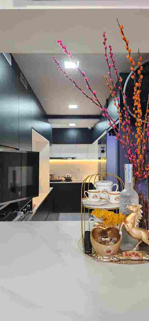 Chinese Guy looking for roomate