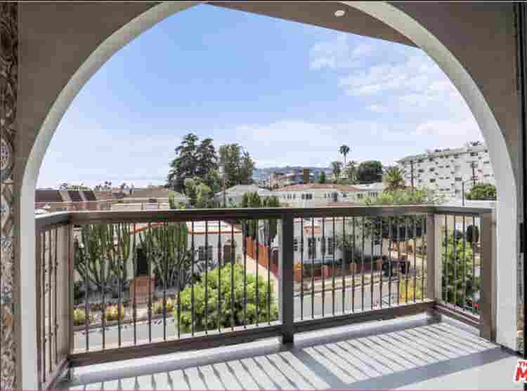 Private Room + Bath West Hollywood