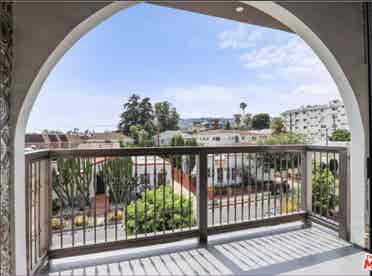 Private Room + Bath West Hollywood