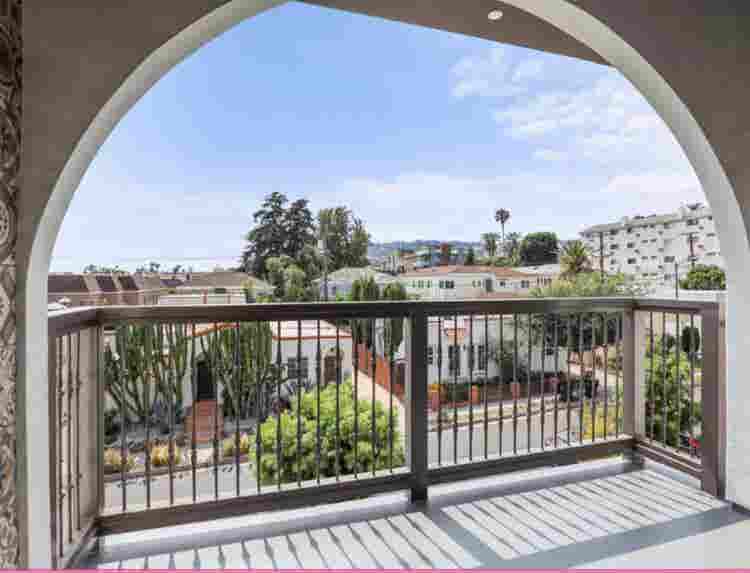 Private Room + Bath West Hollywood