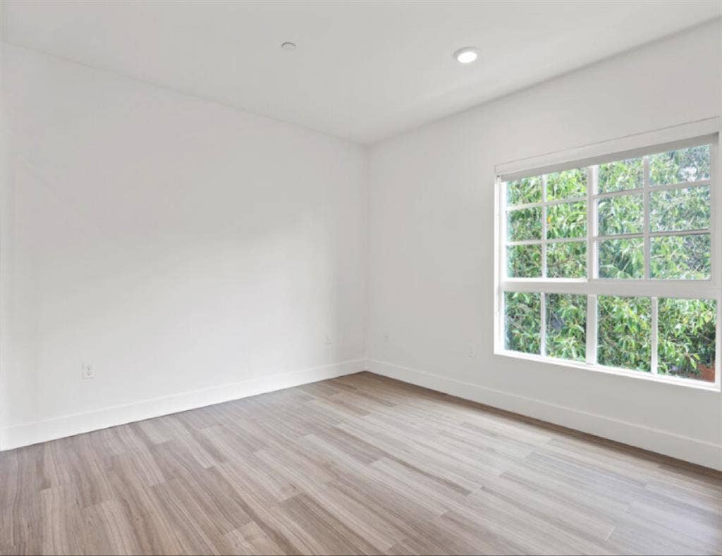 Private Room + Bath West Hollywood