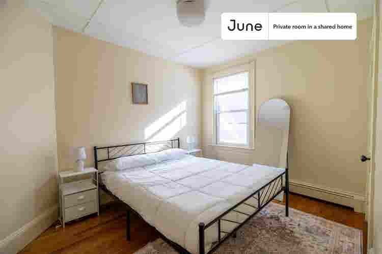 4 BR in Boston