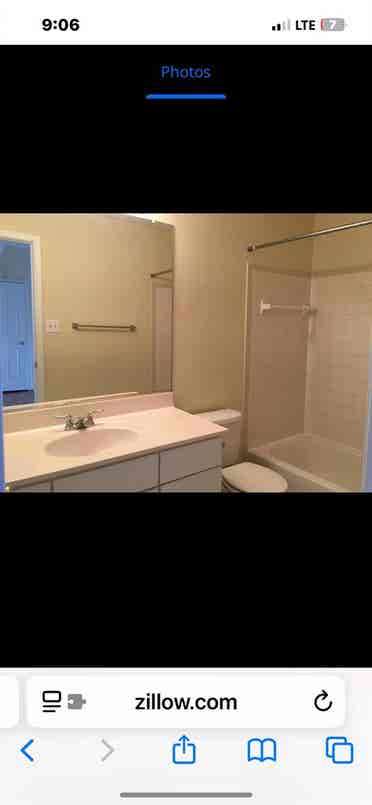 Room Available in Townhouse