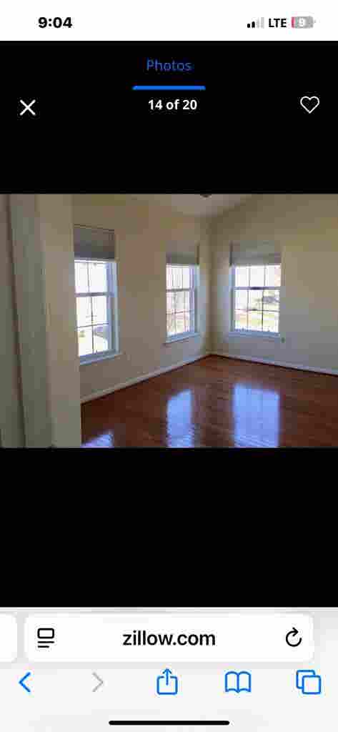 Room Available in Townhouse