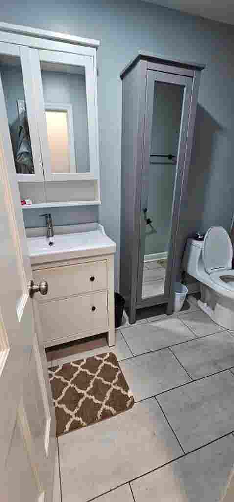 Private bed / shared bath for $