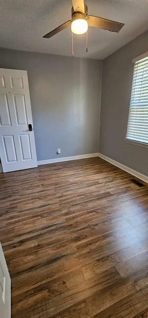 Private bed / shared bath for $