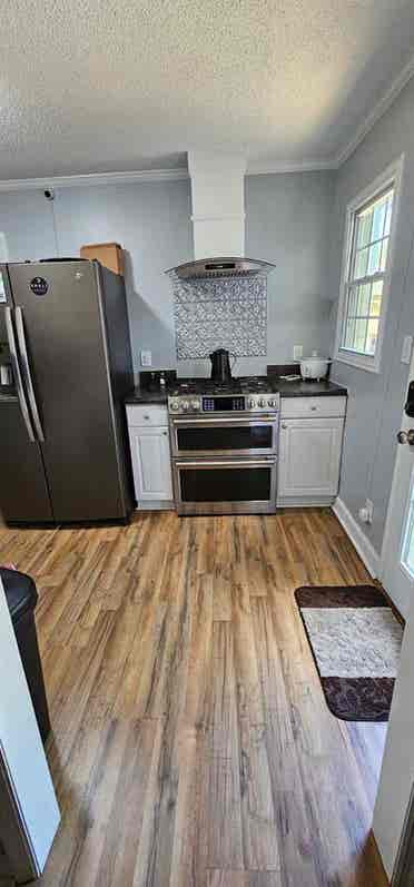 Private bed / shared bath for $