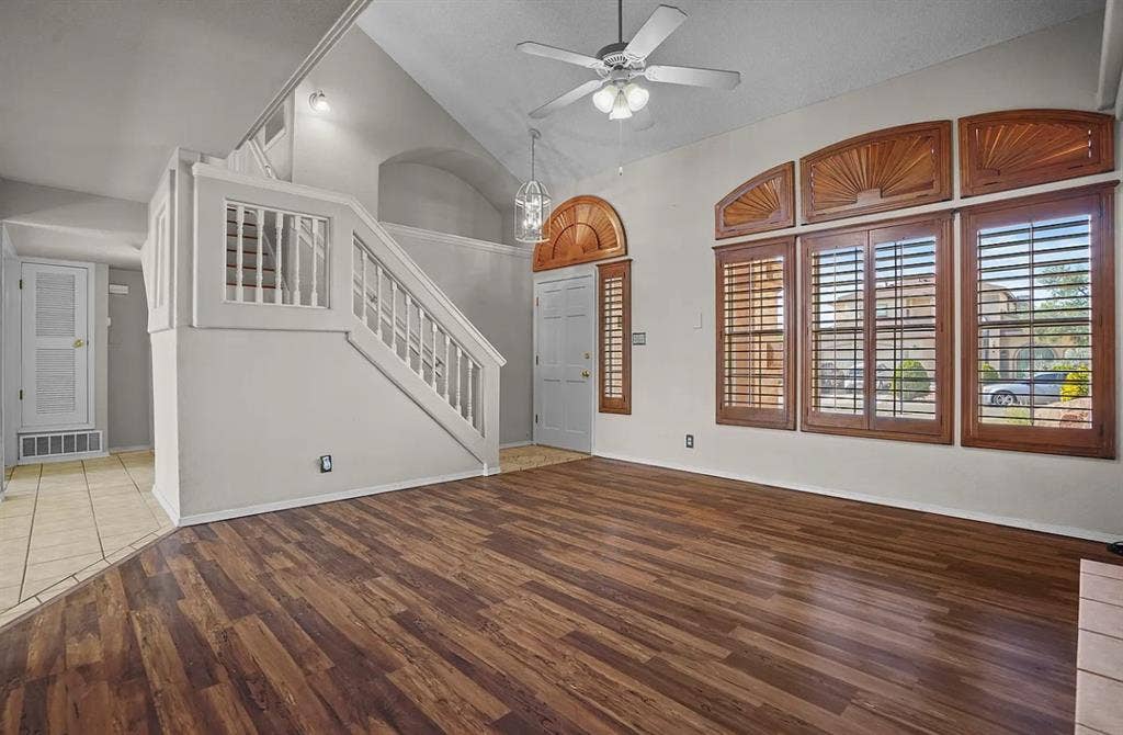 HOUSE FOR RENT