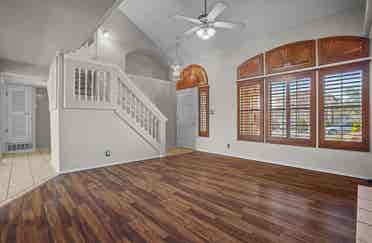 HOUSE FOR RENT