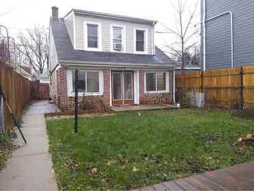 HOUSE FOR RENT