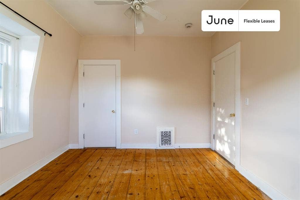 2 BR in Boston