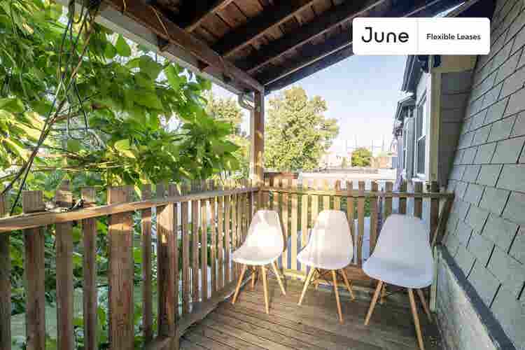 2 BR in Boston
