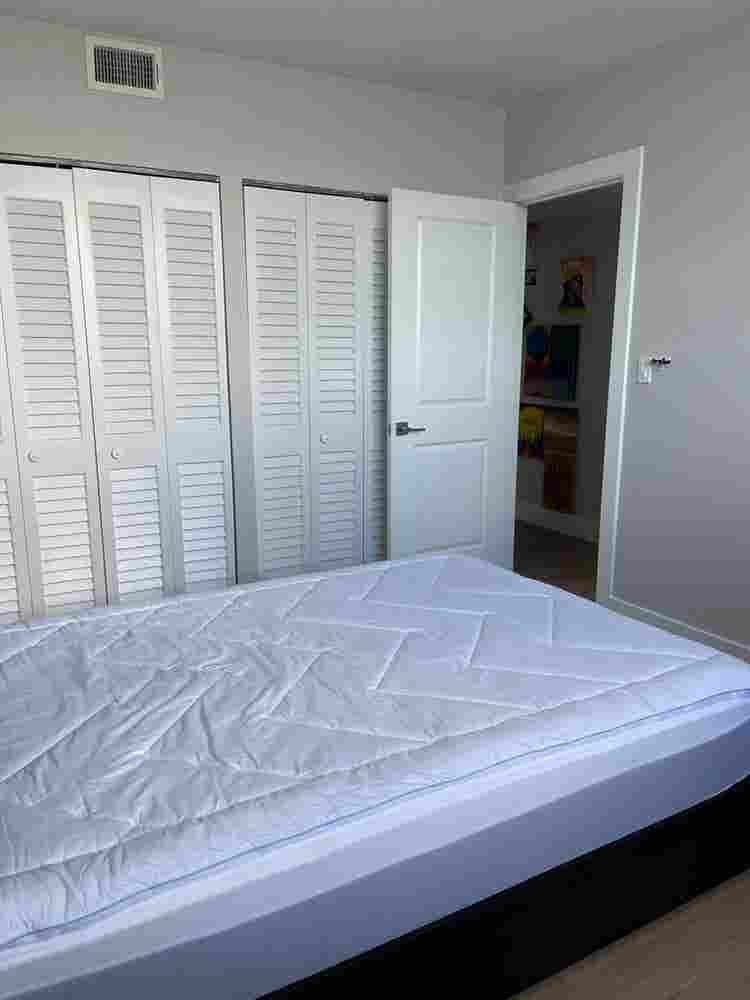 Room for Rent – Female Only