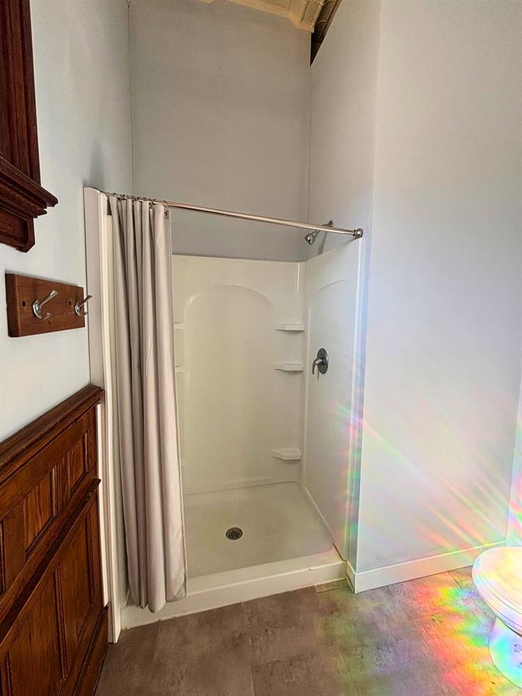Lyons Bath Unit