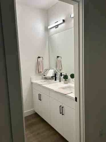 Need roommate for 6 months