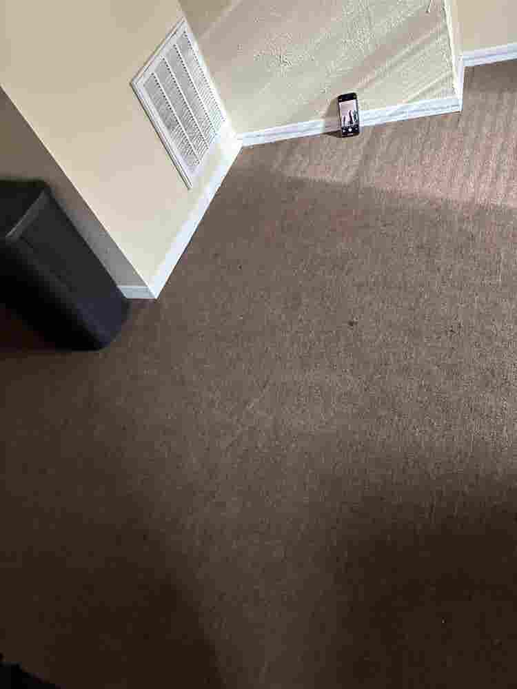 1 Available Large bedroom