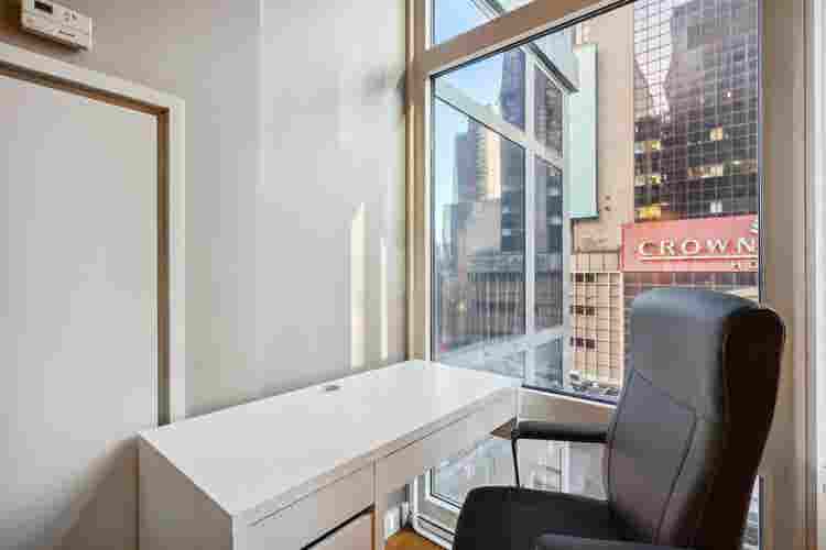 ✨Furnished w/ Private Bath-Midtown✨