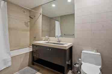 ✨Furnished w/ Private Bath-Midtown✨