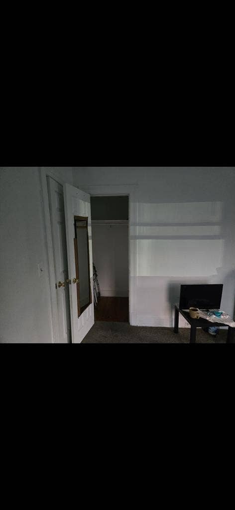 offering a clean room in D.C