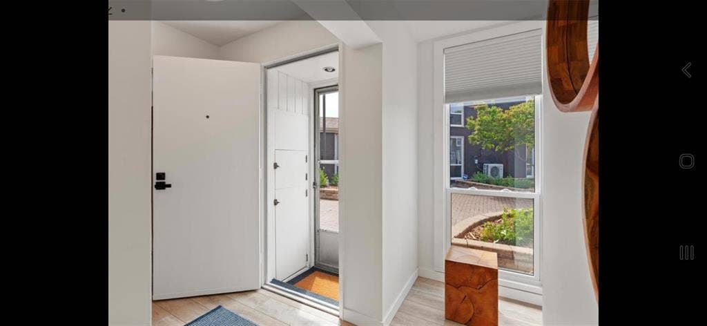 Two rooms for rent in Condo