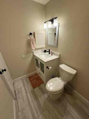 Furnished room & private bathroom
