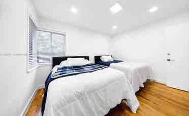 Private bedroom