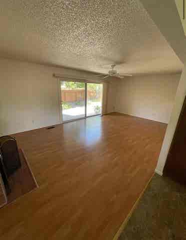HOUSE FOR RENT