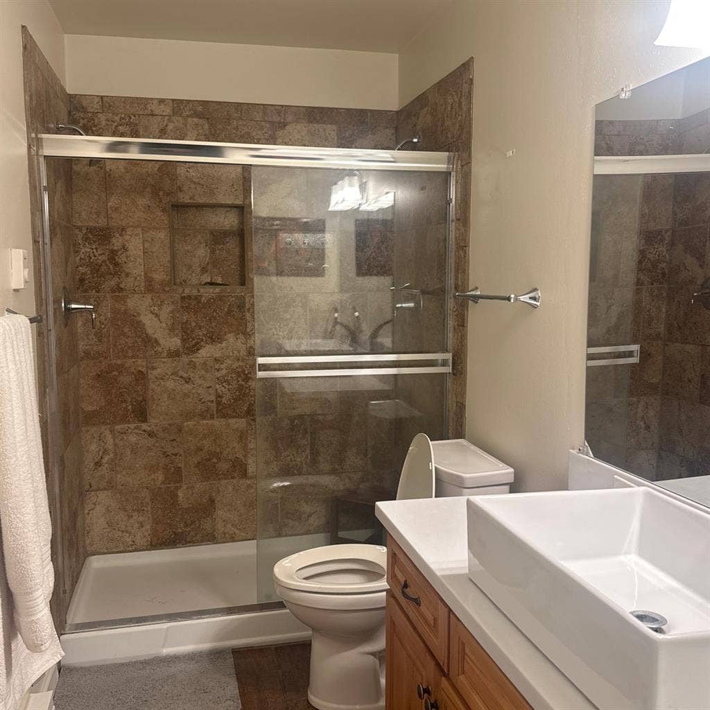 Furnished room for rent