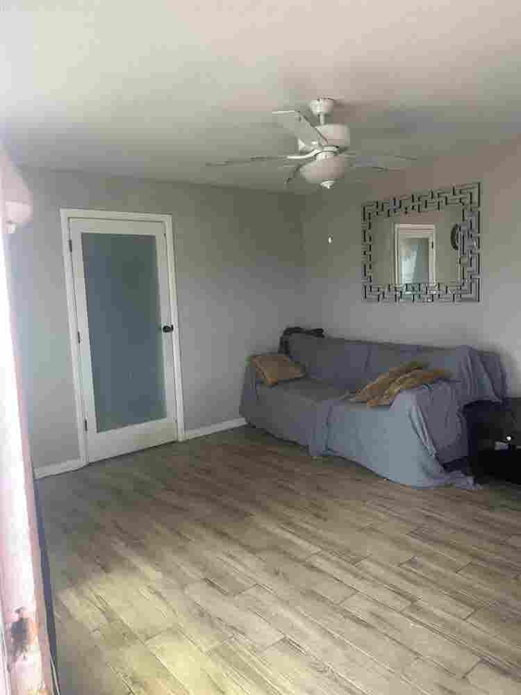 Room for rent  month Central PHX