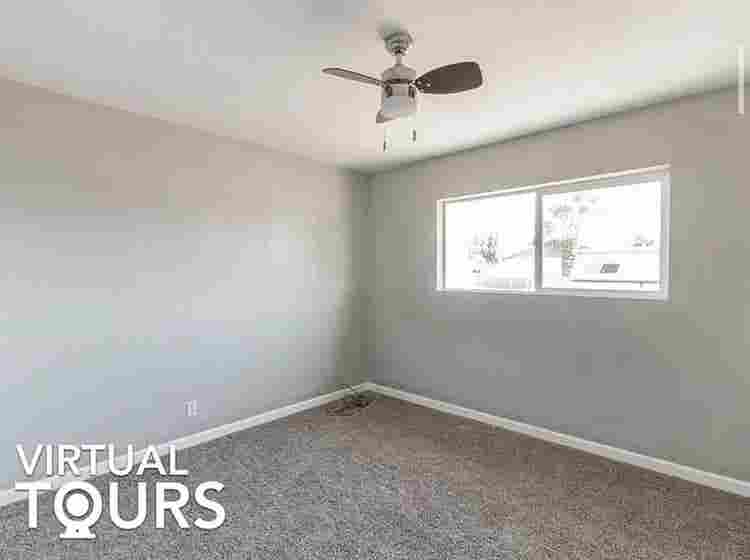 Room for rent  month Central PHX