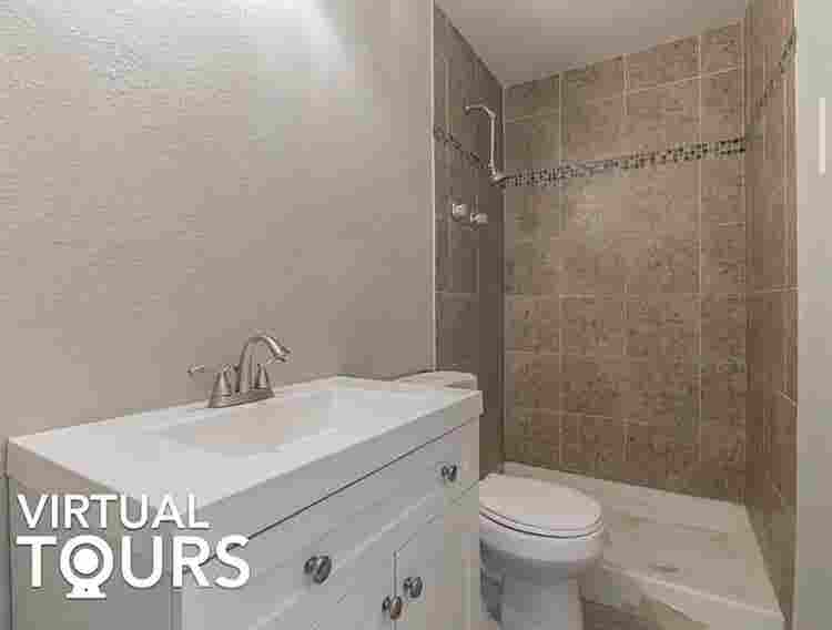 Room for rent  month Central PHX