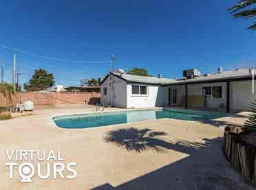 Room for rent  month Central PHX
