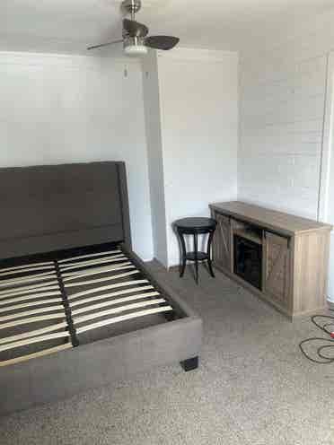 Room for rent  month Central PHX
