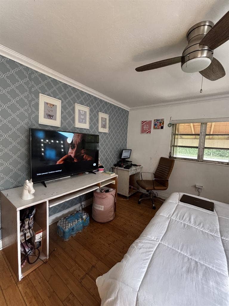 Room for rent