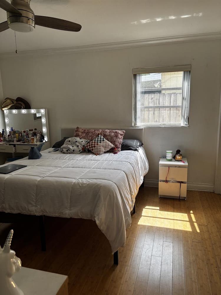 Room for rent